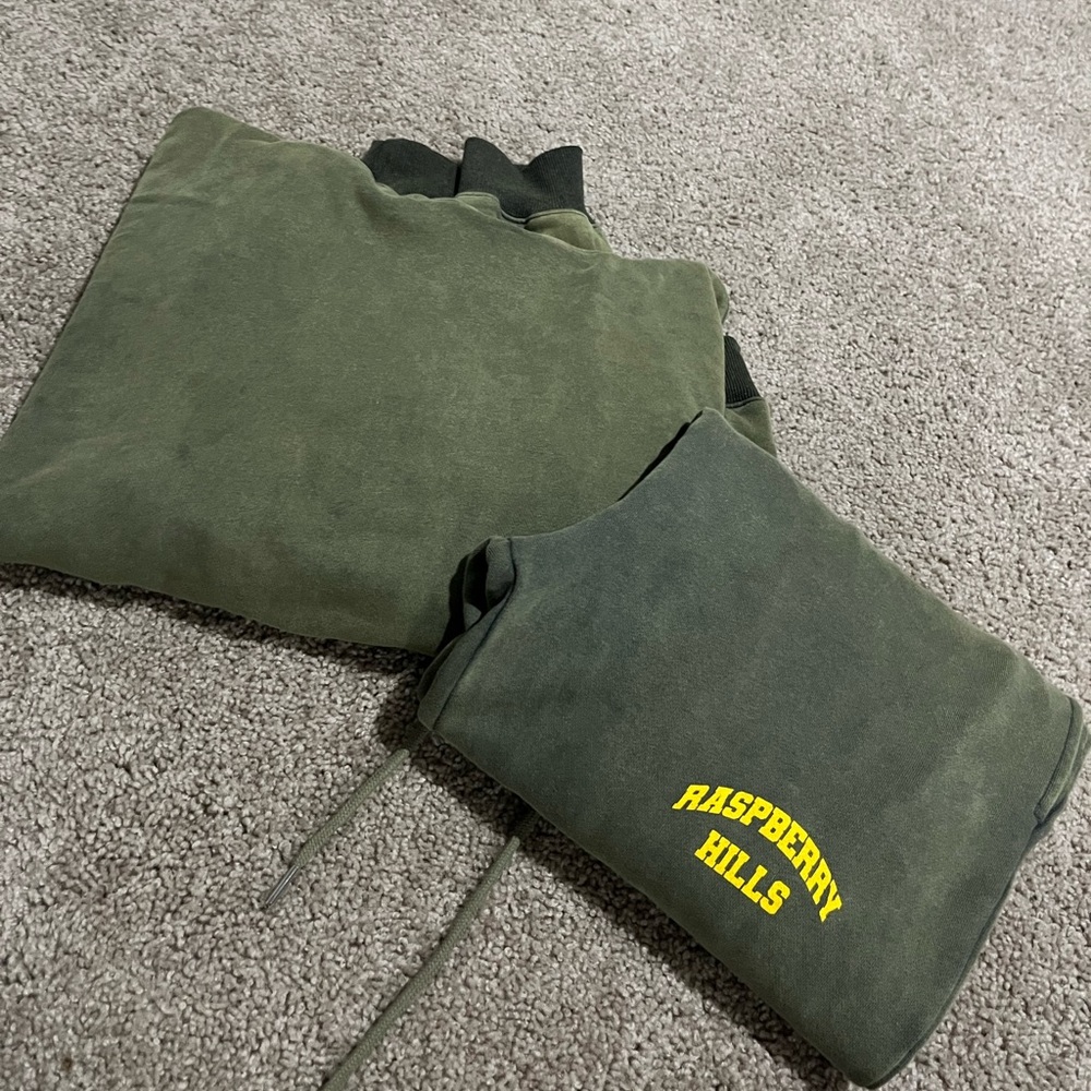 Gold + Vintage Sweatsuit